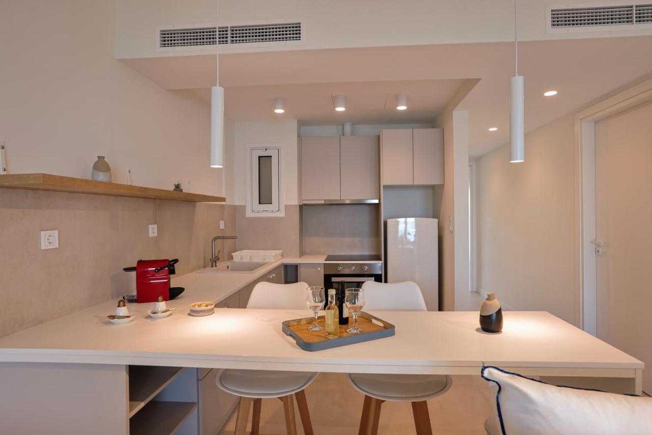 Vrahati La Mer Bleue Beachfront Boutique Apartments מראה חיצוני תמונה