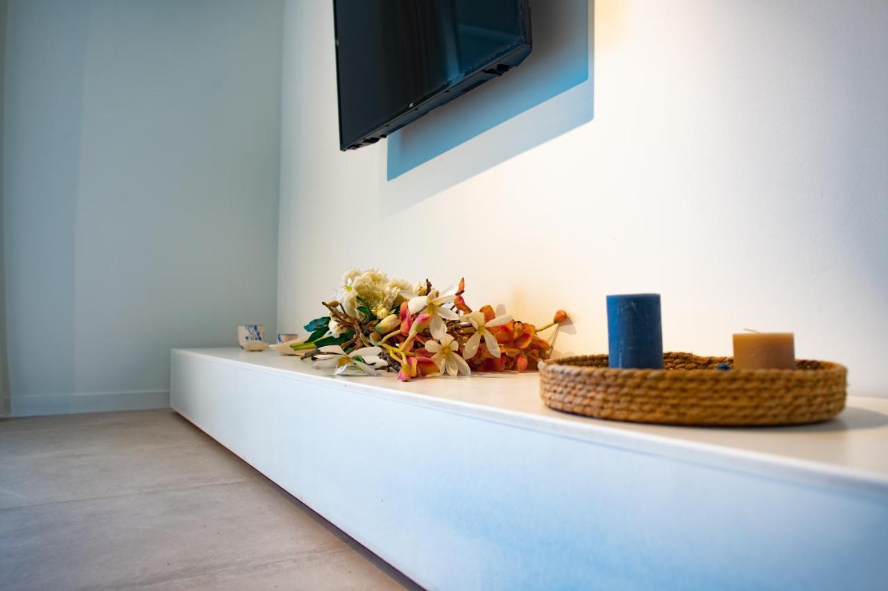 Vrahati La Mer Bleue Beachfront Boutique Apartments מראה חיצוני תמונה